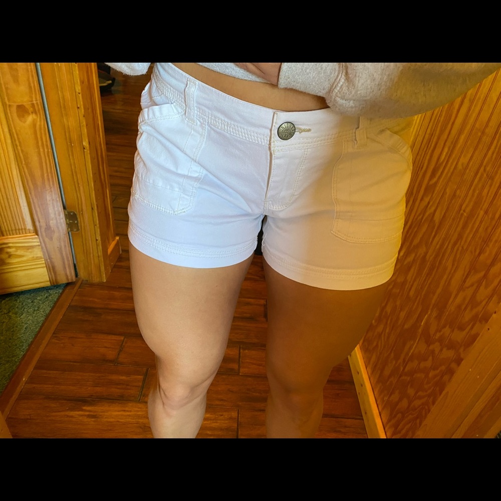 Size 11 white union bay shorts